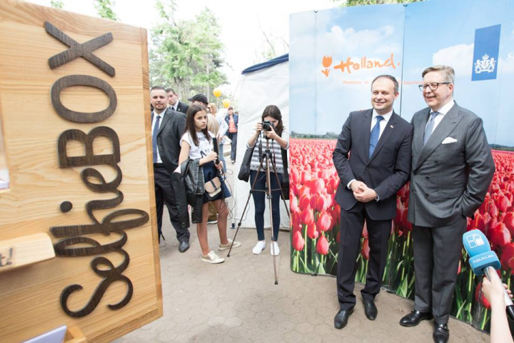 Locuitorii Capitalei, mai aproape de Europa. Cum a fost atmosfera în "Orăşelul european" (FOTO)