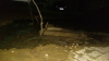 O ţeavă spartă a inundat strada Milescu Spătaru. Martori: "Muncitorii au bătut cepuri şi s-au făcut nevăzuţi"