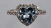 Un inel cu diamant cumpărat de la un târg de vechituri s-a vândut cu peste jumătate de milion de lire sterline