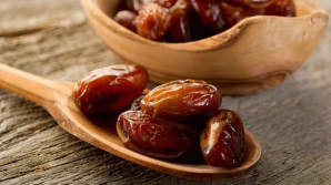 5 motive pentru a consuma mai multe curmale. Sănătatea noastră e în mâinile acestui fruct