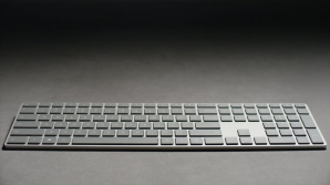#realIT. Microsoft lansează prima sa tastatură cu senzor de amprentă