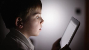 #realIT. DRAMA  copiilor crescuţi cu tableta în braţe. Explicaţiile psihologilor