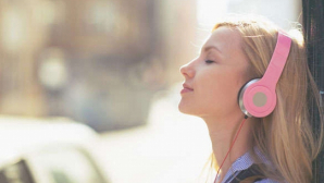 Efectele uimitoare ale muzicii. Știința a dovedit că meloterapia răspunde nevoilor fizice