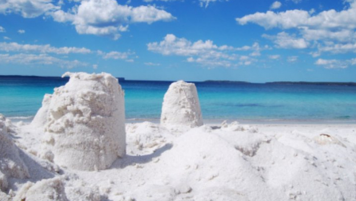 Top 10 cele mai frumoase plaje din lume pe care ar trebui să le vizitezi măcar o dată în viață (FOTO)