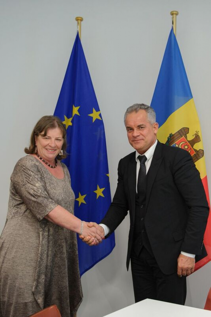 Vicepreședintele grupului ALDE din Parlamentul European spune că UE nu trebuie să condiționeze finanțarea pentru Moldova cu păstrarea sistemului electoral (FOTO)