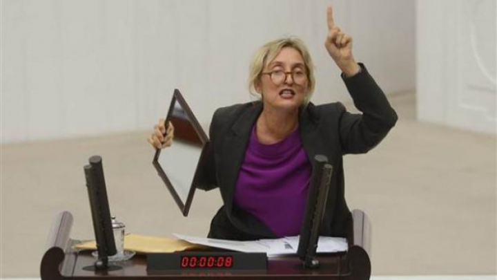 A prezis cutremurul din Turcia cu 2 ore înainte. CE SEMN a observat  fosta membră a Parlamentului turc (FOTO)