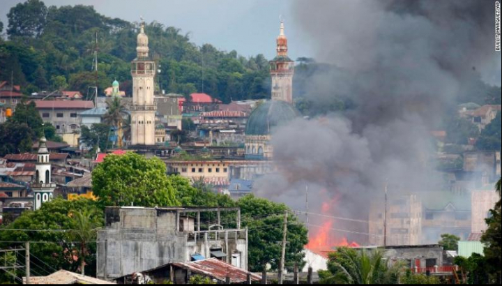 Bătălia pentru Marawi. Saci cu bani și cecuri, abandonați de insurgenții ISIS