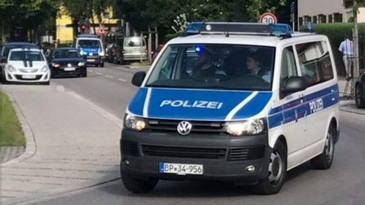 I-a luat poliţistei pistolul şi a ÎMPUŞCAT-O. Ce s-a întâmplat în apropierea unei gări din Munchen