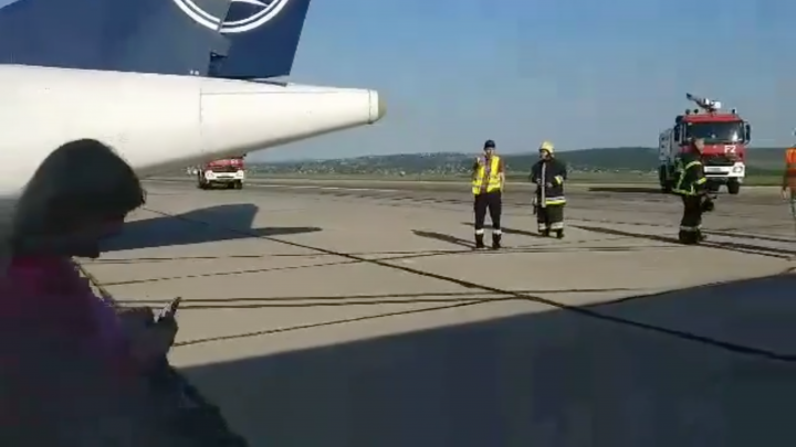 Din ce cauză a ieșit avionul TAROM de pe pista aeroportului Chișinău. Niciun pasager nu a fost rănit