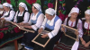 Șezătorile au reînviat la Văleni: Femeile vor putea transmite tinerelor din localitate obiceiurile pe care le-au moştenit de la bunici