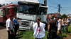 Un TIR înmatriculat în Ucraina a fost lovit de un tren în România (FOTO/VIDEO)