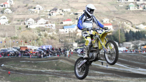Tragedie în sportul moldovenesc. Pilotul de motocros, Igor Cuharciuc, a murit în timpul unei curse desfăşurată în Cehia
