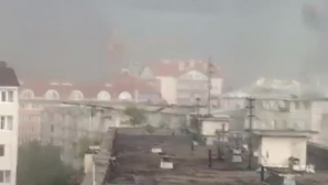 Zeci de familii din satul Hogineşti au rămas fără electrocasnice în urma furtunii