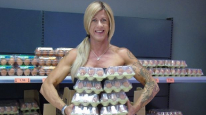 Obicei alimentar neobişnuit: consumă zilnic 30 de ouă. Cum s-a transformat corpul femeii 