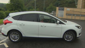 Fără benzină și motorină. Mașina care merge pe bază de whisky a ieșit la plimbare