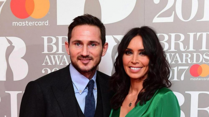 Jocuri sexuale în casa de lux a fotbalistului Frank Lampard. Reportaj sub acoperire al jurnaliștilor britanici (GALERIE FOTO)