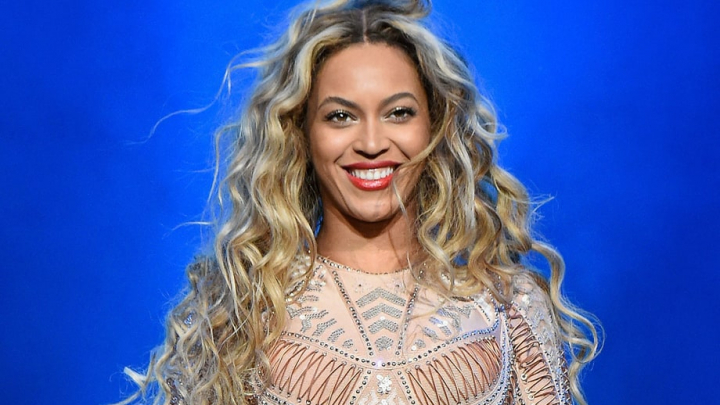 Beyoncé face noi versiuni a celor mai mari hituri, în scop caritabil