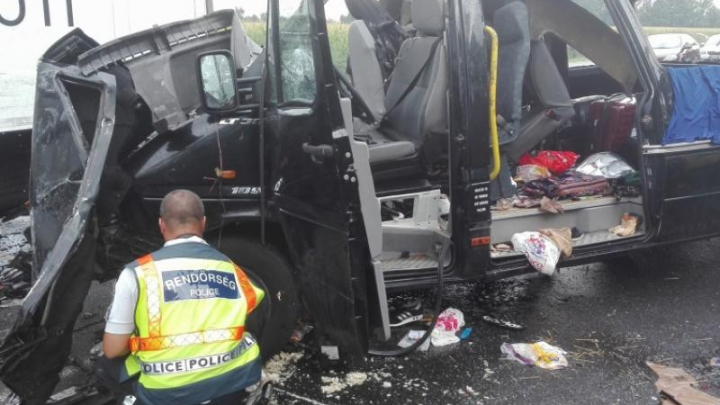 ACCIDENT GRAV ÎN UNGARIA. Șoferul a condus microbuzul 1.900 de kilometri fără a se opri