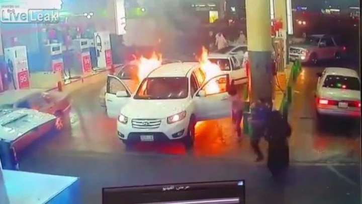 Comentarii haioase pe Facebook. Cum au fost stinse flăcările la o benzinărie din Arabia Saudită (VIDEO)