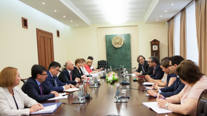 Pavel Filip a avut o întrevedere cu echipa de experți ai FMI: Vom întreprinde toate acţiunile necesare, astfel ca în toamnă să avem o Misiune FMI de succes