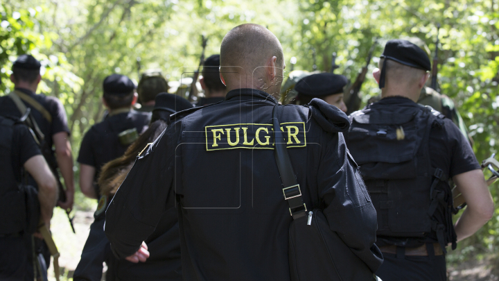 Demni de a purta bereta neagră. 42 de polițiști au susținut proba de licență (VIDEO/FOTOREPORT)