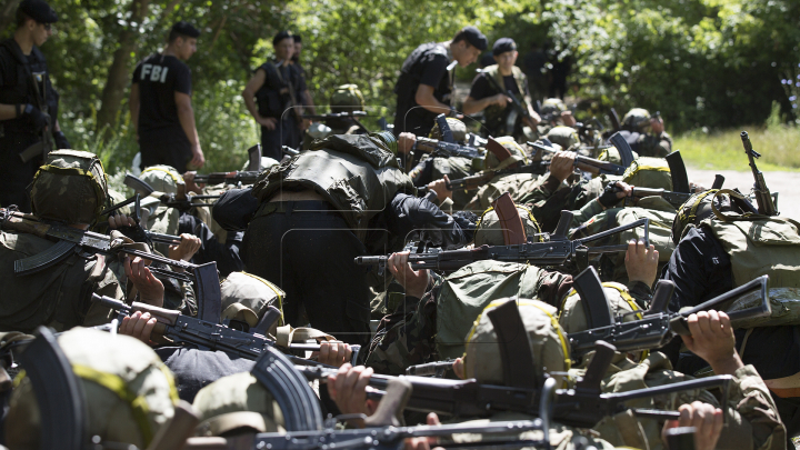 Demni de a purta bereta neagră. 42 de polițiști au susținut proba de licență (VIDEO/FOTOREPORT)