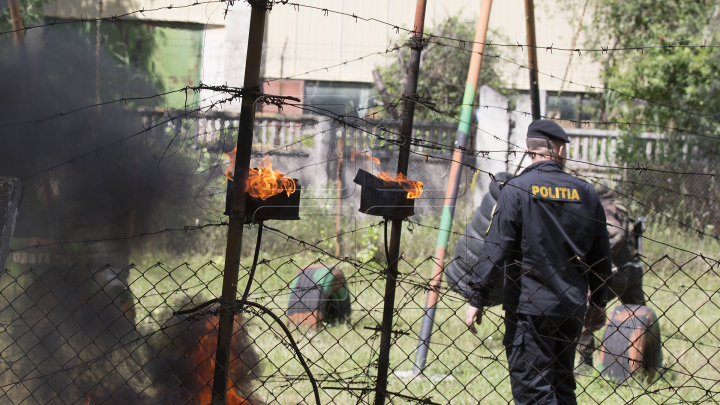 Demni de a purta bereta neagră. 42 de polițiști au susținut proba de licență (VIDEO/FOTOREPORT)