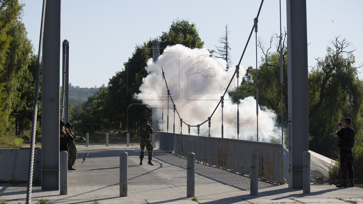 Demni de a purta bereta neagră. 42 de polițiști au susținut proba de licență (VIDEO/FOTOREPORT)