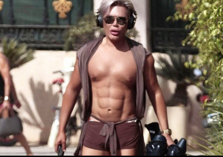 A investit aproape 500.000 de euro. Cum arată Ken în realitate (FOTO)