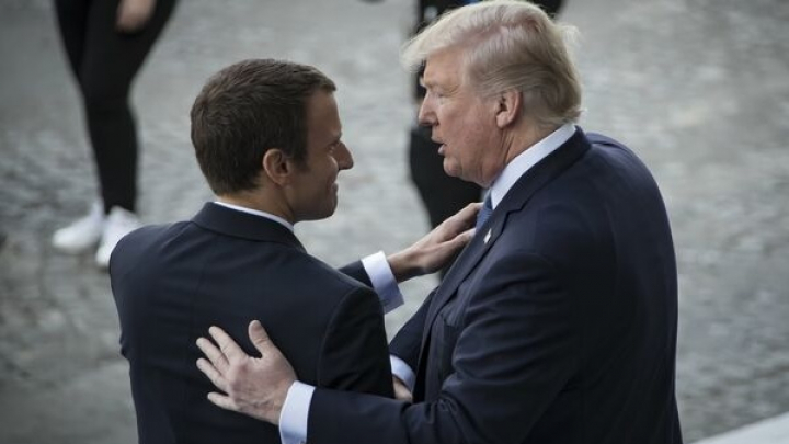 Trump: "Președintelui francez îi place să mă țină de mână"