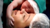 VIRAL PE INTERNET: Primele clipe de viață ale unui bebeluș direct din sala de nașteri au făcut înconjurul lumii (VIDEO)