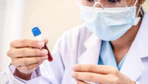 Testul de sânge care ar putea elimina chimioterapia