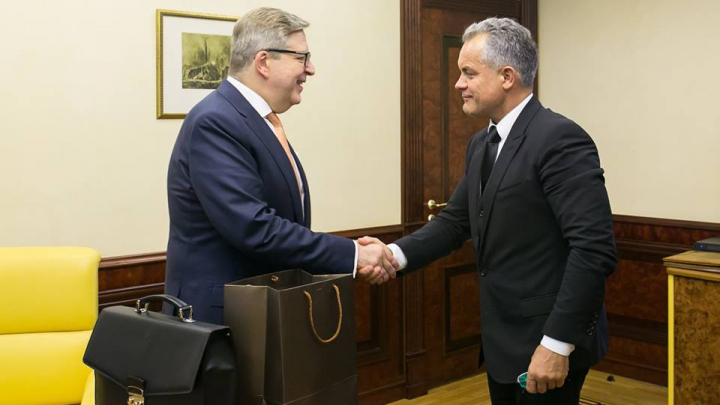 Ambasadorul UE la Chişinău, Pirkka Tapiola, a avut o întâlnire de rămas bun cu Vlad Plahotniuc