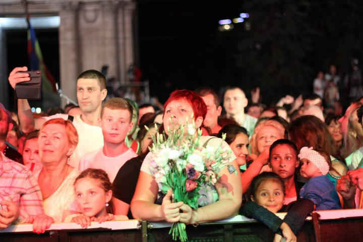 Concert grandios   în PMAN. Peste 100 de mii de oameni s-au distrat pe muzica artiștilor internaționali (FOTO)