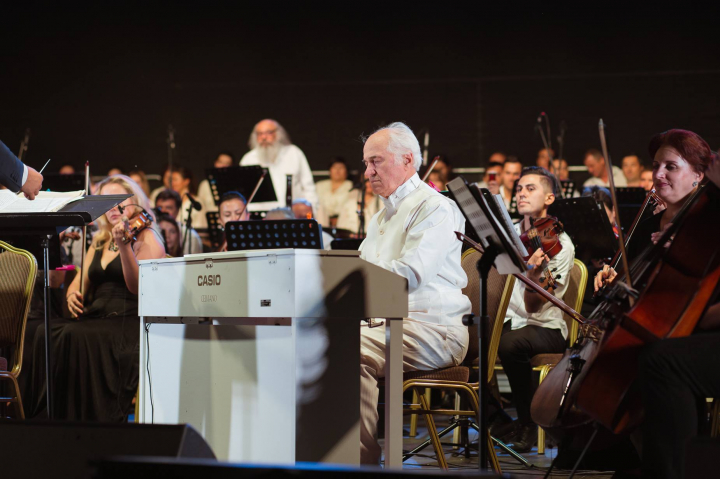 Concert excepțional la Castelul Mimi. Eugen Doga a susținut un recital în aer liber