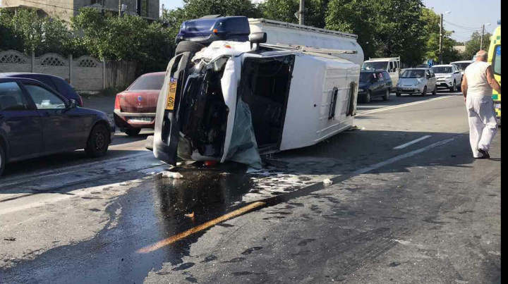 GRAV ACCIDENT la Peresecina. 12 persoane, rănite (GALERIE FOTO/VIDEO)