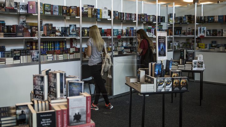 Peste 50 de mii de volume de cărţi la Bookfest 2017. Vino şi ia-ţi o carte până pe 3 septembrie