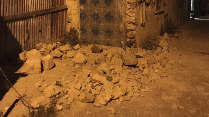 Un cutremur A LOVIT insula italiană Ischia. O femeie a fost prinsă sub dărâmături, iar alte 20 de persoane au avut de suferit (FOTO/VIDEO)