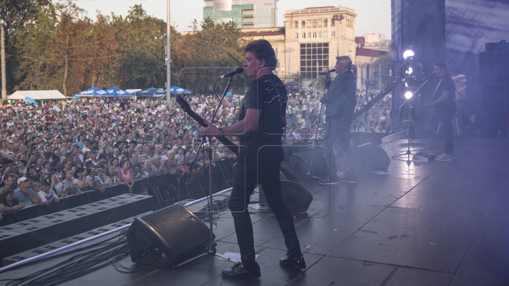 Concert grandios   în PMAN. Peste 100 de mii de oameni s-au distrat pe muzica artiștilor internaționali (FOTO)