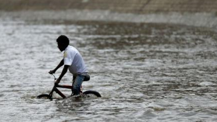 Treisprezece persoane și-au pierdut viața în urma inundațiilor survenite în sudul Yemenului