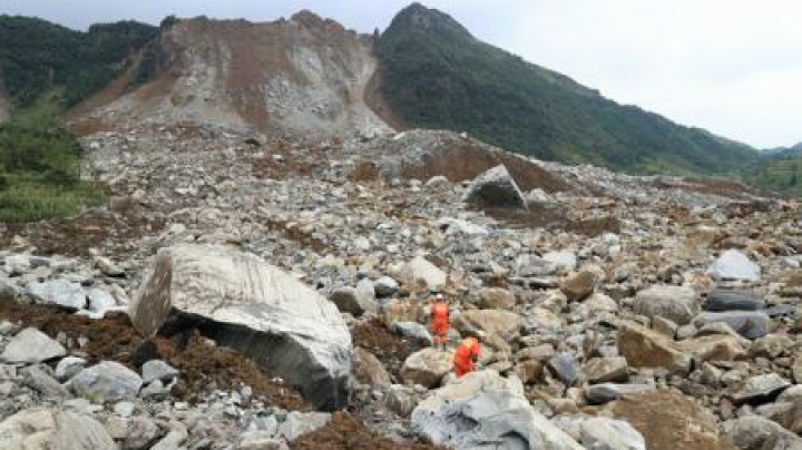 Dezastru natural în China: 2 persoane au murit, iar alte 25 au fost date dispărute