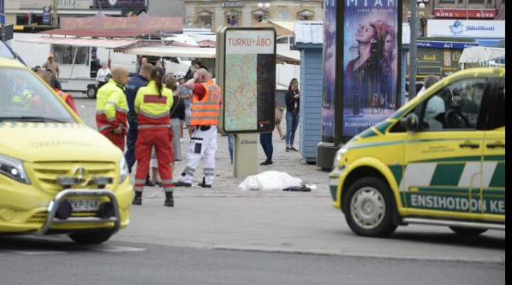 Un nou ATAC TERORIST în Finlanda. Un individ a înjunghiat mai multe persoane (FOTO/VIDEO)