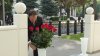 9/11. Andrian Candu a depus flori la ambasada SUA în memoria victimelor atentatelor teroriste