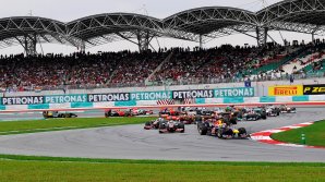 Cursa Formula 1 de duminică, ultima pe circuitul de la Sepang. Piloţii au mari șanse să concureze pe furtună