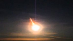 Un meteorit a apărut pe cerul Canadei. Localnicii, SPERIAŢI DE MOARTE (VIDEO)
