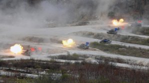 Exerciții cu bombardiere în Peninsula Coreea. SUA şi Coreea de Sud au efectuat manevre militare comune