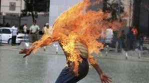 Caz DRAMTIC la Comrat. Un bărbat ȘI-A DAT FOC, fiindcă mama sa nu i-a dat bani pentru alcool