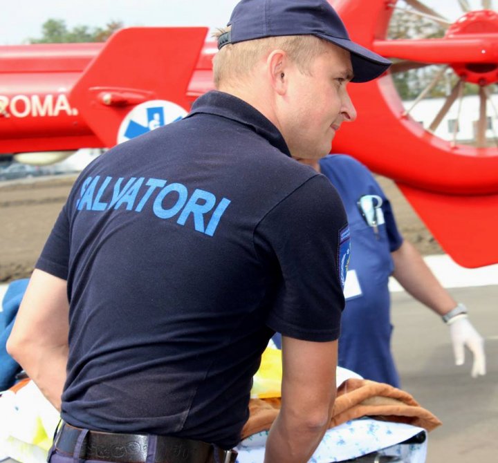 Motociclistul minor, adus cu SMURD-ul la Chişinău. Băiatul a suferit un grav accident rutier (FOTO)