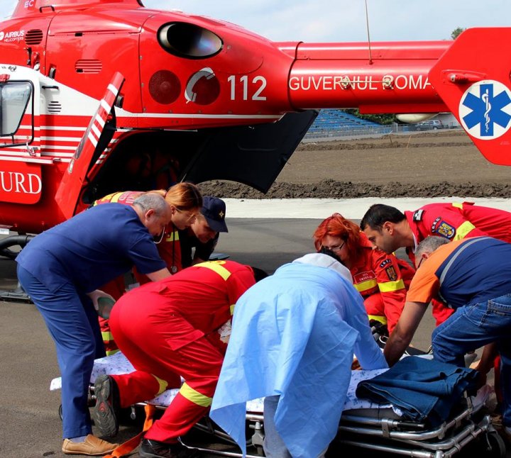 Motociclistul minor, adus cu SMURD-ul la Chişinău. Băiatul a suferit un grav accident rutier (FOTO)