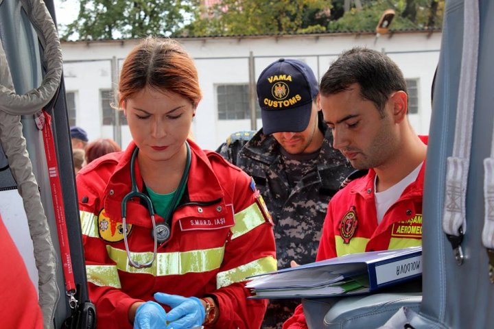 Motociclistul minor, adus cu SMURD-ul la Chişinău. Băiatul a suferit un grav accident rutier (FOTO)